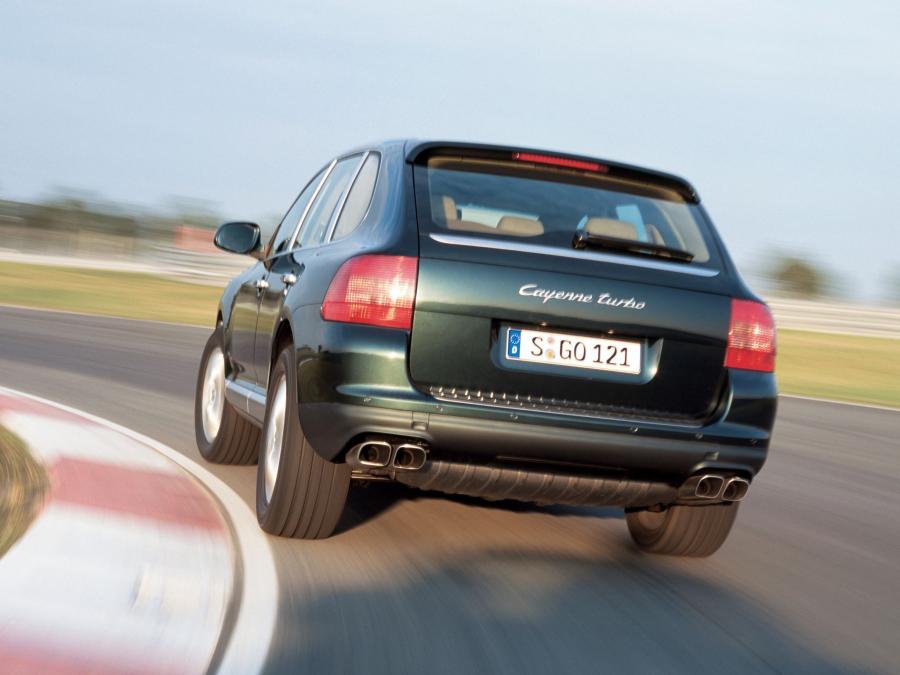  Porsche Cayenne Turbo 2002 года  (фото 20 из 40)